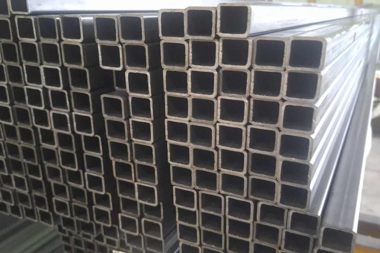 TUBE ACIER CARRE 120X120X4